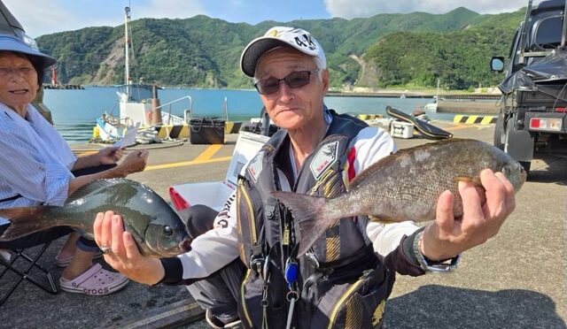 磯釣り渡船です